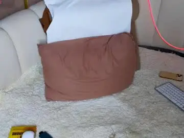 Chaturbate Sex Cam of emilytrays