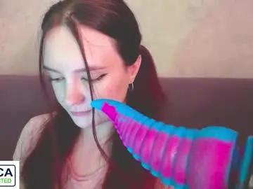 Chaturbate Live Sex Cam of alyssa__scarlet