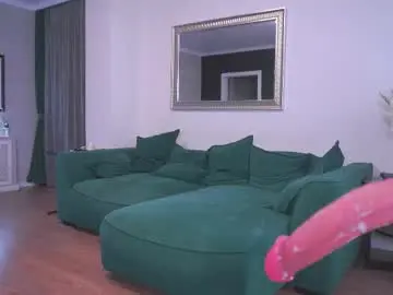 Chaturbate Sex Cam of karolineneuer