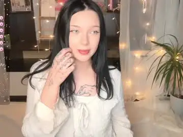 Chaturbate Live Sex Cam of lola_sunnie