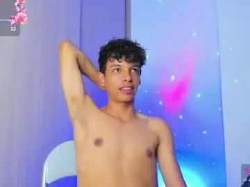 Chaturbate Free Porn Cam of maxfrost1