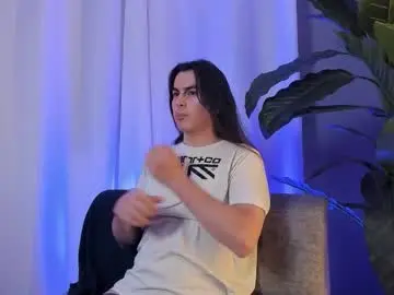 Chaturbate Live Sex Cam of sky_liink