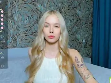 Chaturbate Live Sex Cam of eshcka