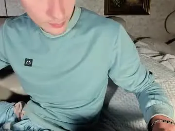 Chaturbate Free Porn Cam of kevin_hornyyy