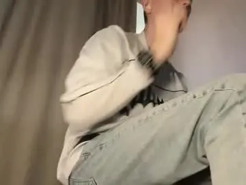 Chaturbate Free Porn Cam of kevin_hornyyy