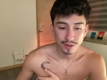 Chaturbate Best live sex cam show of sweettaaron