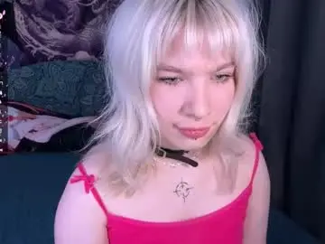 Chaturbate Live Sex Cam of edythecolbert