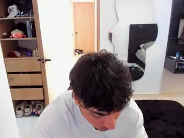 Chaturbate Live Sex Cam of jhonaldsw