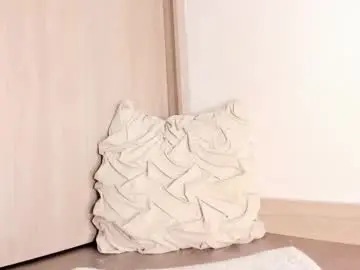 Chaturbate Sex Cam of miss_melanie18