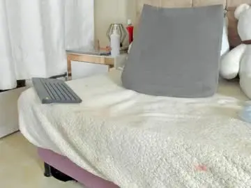 Chaturbate Live Sex of littlemelodii18