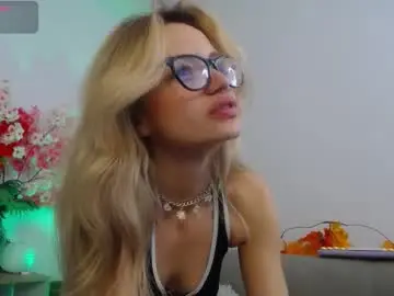 Chaturbate Best live sex cam show of lucy_priincess