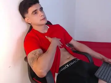 Chaturbate Live Sex Cam of adama_soa
