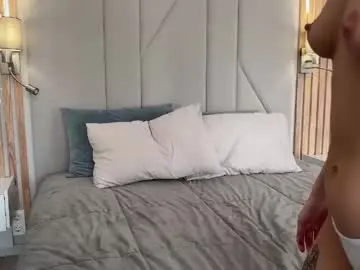 Chaturbate Best live sex cam show of keeleyharris