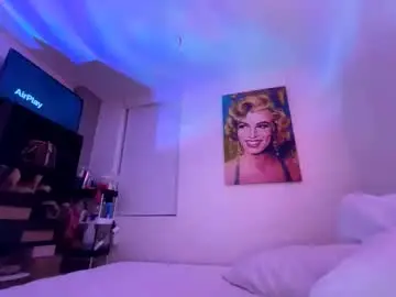 Chaturbate Live Sex of yungfemslut