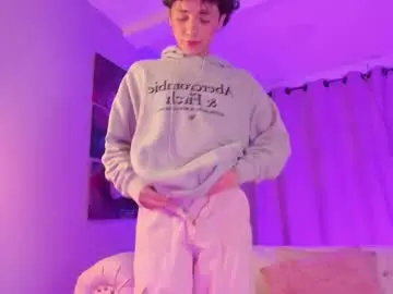 Chaturbate Best live sex cam show of brann_tadzio