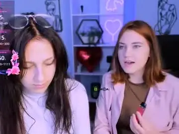 Chaturbate Live Sex Cam of monica_fire_