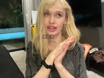 Chaturbate Adult Video Chat of golden_alinee