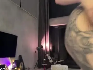 Chaturbate Free Live Porn of golden_alinee