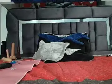 Chaturbate Live Sex of shengyi_blue