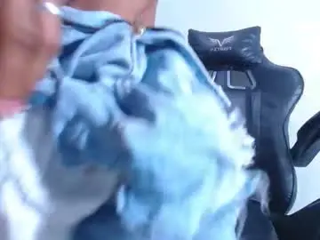 Chaturbate Nude Webcam of stormiing_18