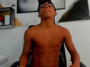 Chaturbate Best live sex cam show of tyler_twink_boy