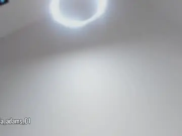 Chaturbate Best live sex cam show of bella_adams_