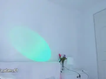 Chaturbate Free Porn Cam of bella_adams_