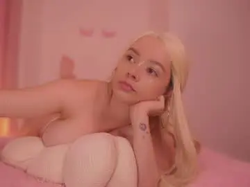 Chaturbate Live Porn of bella_adams_