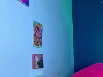 Chaturbate Live Sex Cam of holy_taby_