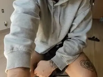 Chaturbate Live Porn of benthebodybuilder