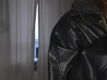 Chaturbate Live Sex of lisa_schiele