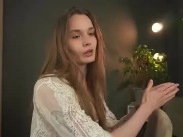 Chaturbate Live Sex Cam of lisa_schiele