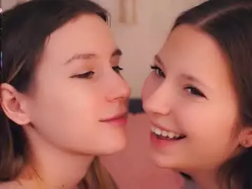 Chaturbate Live Sex Cam of wendiesetters