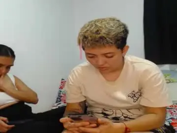 Chaturbate Live Sex Cam of kammy_cami