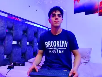 Chaturbate Free Live Porn of alex_and_fabian