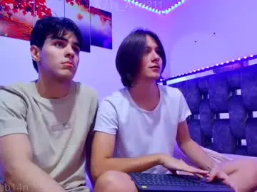 Chaturbate Sex Cam of alex_and_fabian