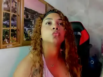 Chaturbate Watch Live Sex Cams of ellybloom