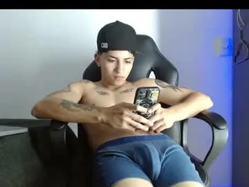 Chaturbate Free Live Porn of alejo_urd