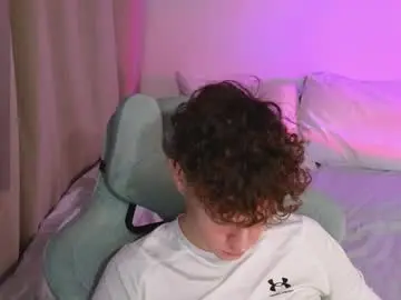 Chaturbate Watch Live Sex Cams of cute_thomas