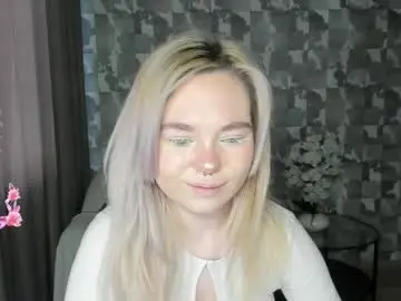 Chaturbate Live Sex Cam of anna_aaaa