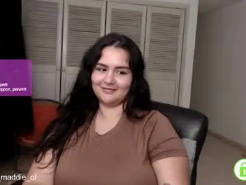 Chaturbate Watch Live Sex Cams of baddie_maddie_