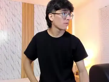 Chaturbate Live Sex Cam of billie_jr