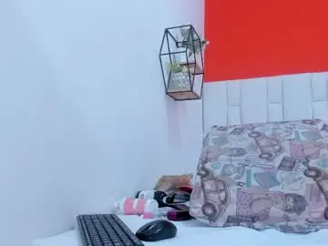 Chaturbate Sex Chat of emily_sexy3