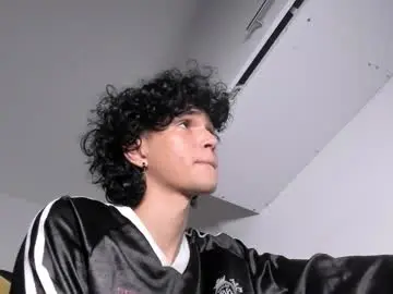 Chaturbate Live Porn of halan_jr