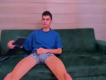Chaturbate Live Sex Cam of web_gammer_