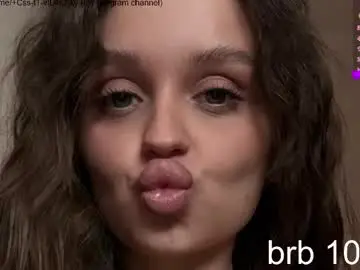 Chaturbate Live Sex Cam of villuuvargas