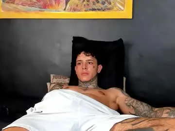 Chaturbate Adult Webcam of aron_ford