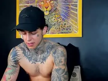 Chaturbate Watch Live Sex Cams of aron_ford