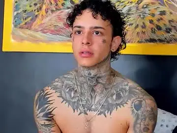 Chaturbate Live Sex of aron_ford