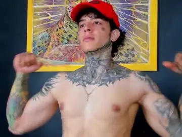 Chaturbate Live Sex Cam of aron_ford